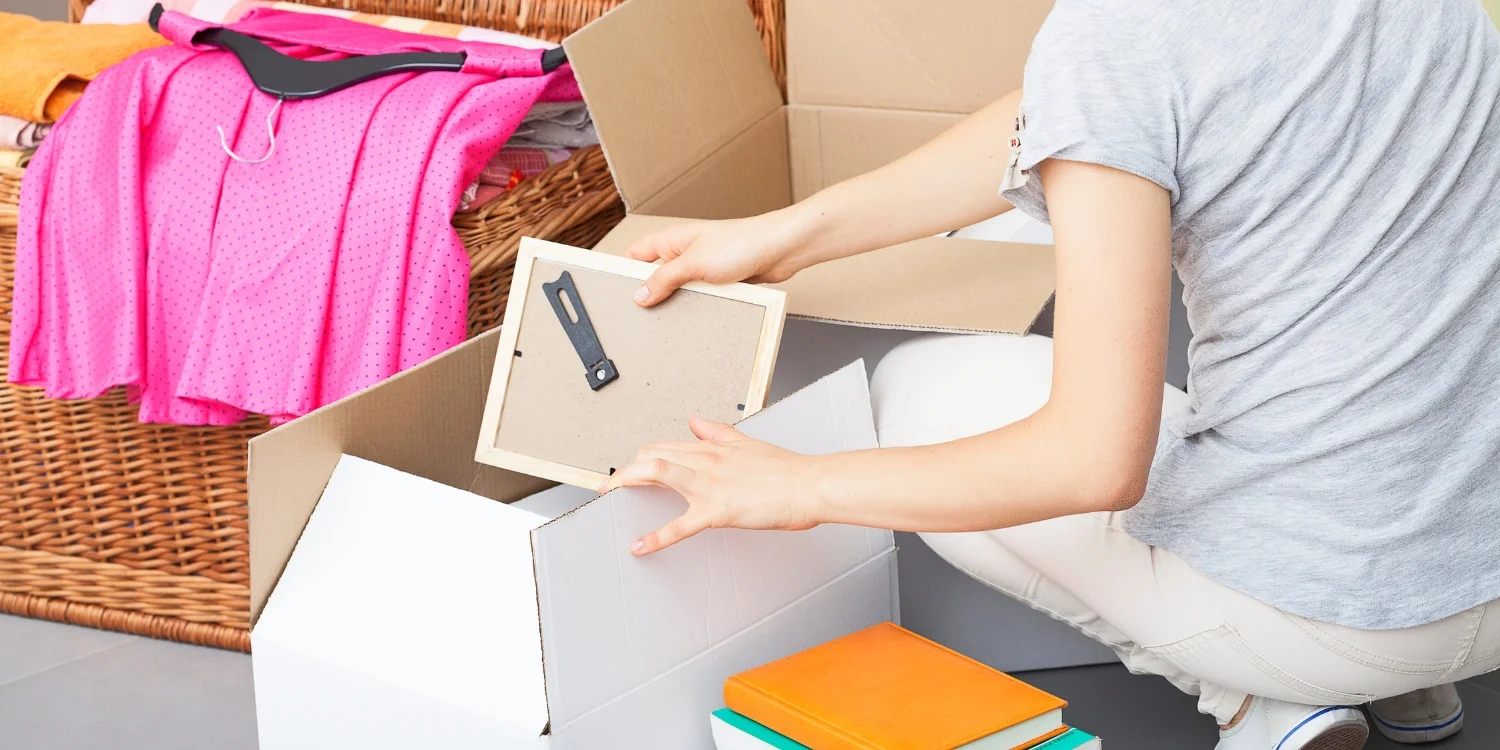 How to pack pictures for moving